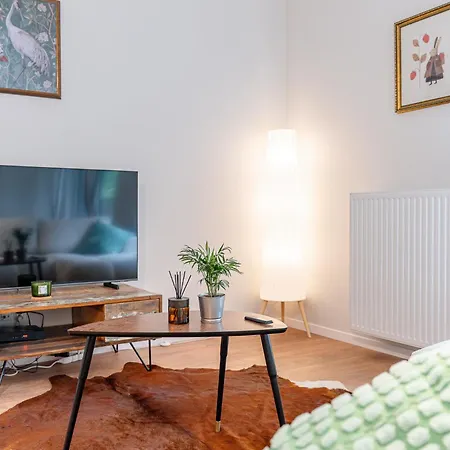 Apartmán Modern - 50m2, Parking & Balcony - By Rentujemy Krakov